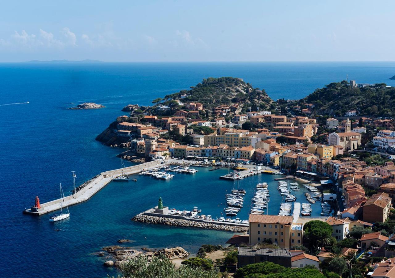 La Guardia Hotel Giglio Porto Luaran gambar