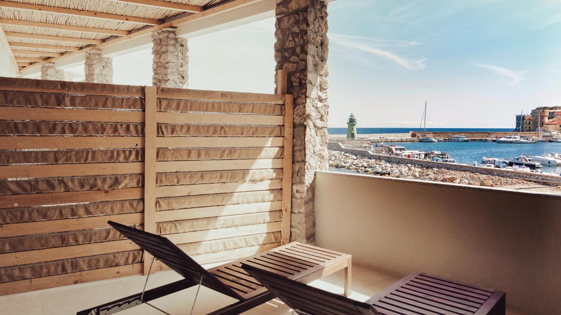 La Guardia Hotel Giglio Porto Luaran gambar